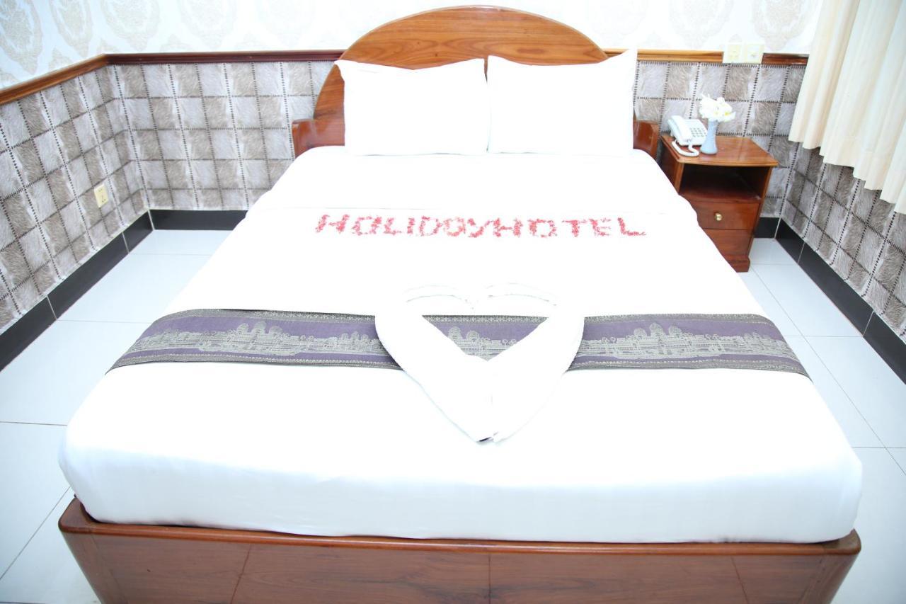 Holiday Hotel Battambang Exterior photo